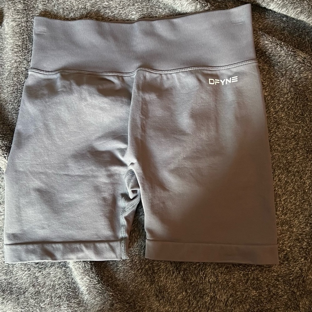 DFYNE shorts